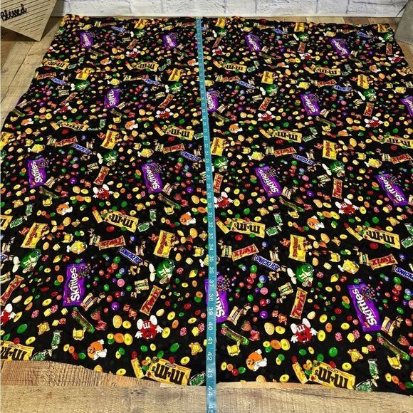 M&M Mars Snickers Skittles Candy Chocolate Silk Scarf Novelty Print 34”x34” Vtg - Picture 8 of 13